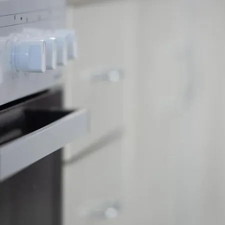 Leonardo Апартаменты *